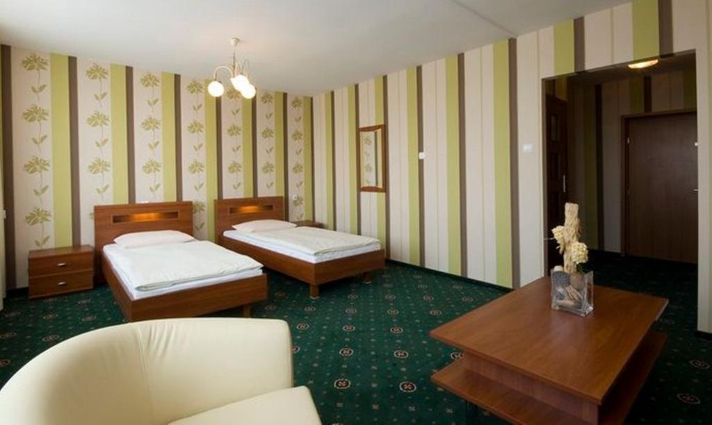 Hotel Naramowice Poznań Exterior foto