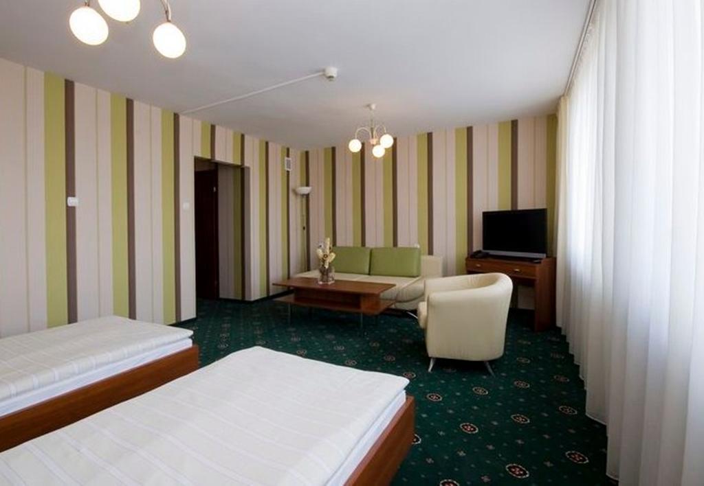 Hotel Naramowice Poznań Exterior foto
