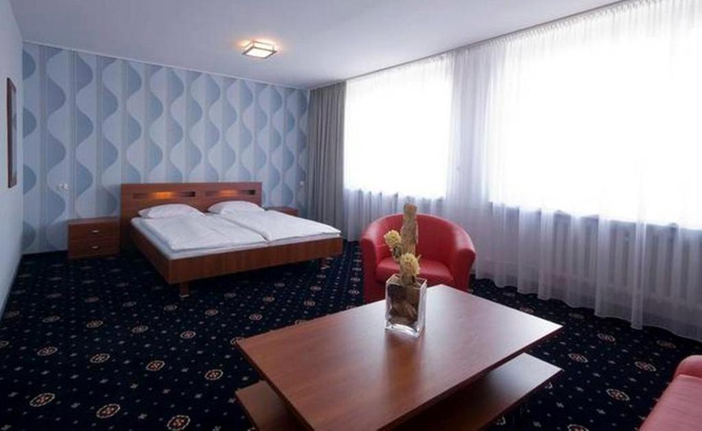 Hotel Naramowice Poznań Quarto foto