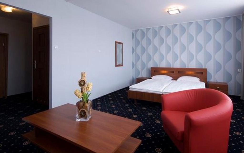 Hotel Naramowice Poznań Quarto foto