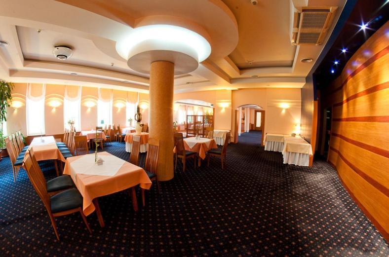 Hotel Naramowice Poznań Restaurante foto